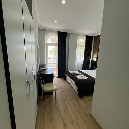 Kolibry Sv Otel 2*