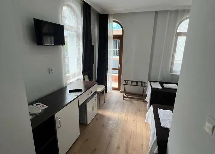 Hotel Kolibry Sv 3*